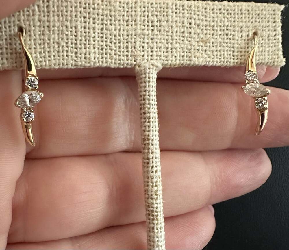 14k Gold Threader Drop Ear Pin Earrings BEAUTIFUL